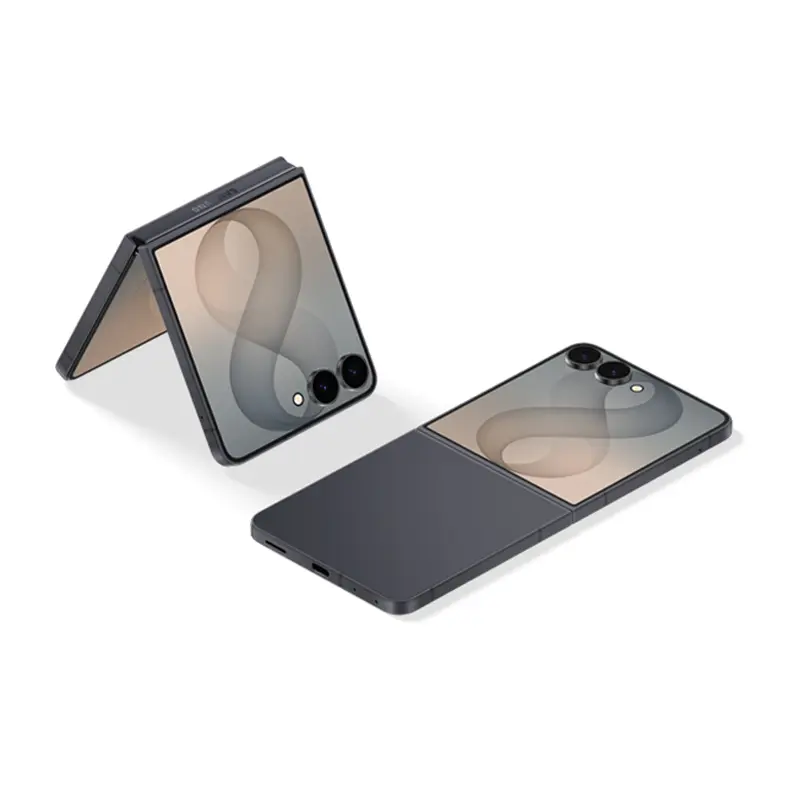Galaxy Z Flip8 in Kuwait: A Compact Phone for Your Everyday Routine